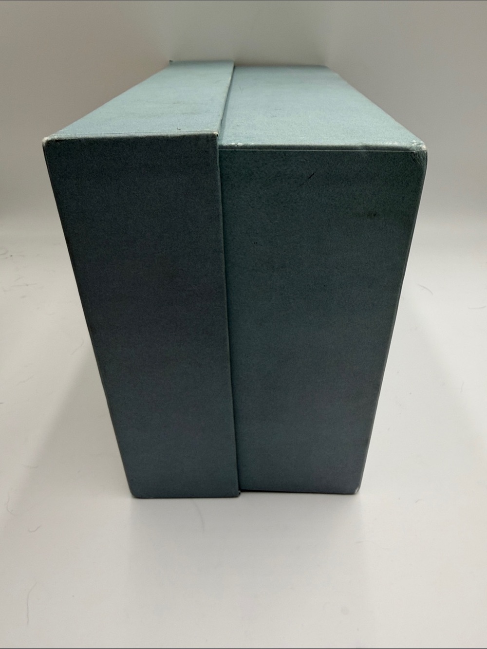 Gucci Pale Blue Photo-Print Gift Box with Navy Script - Picture 6 of 8